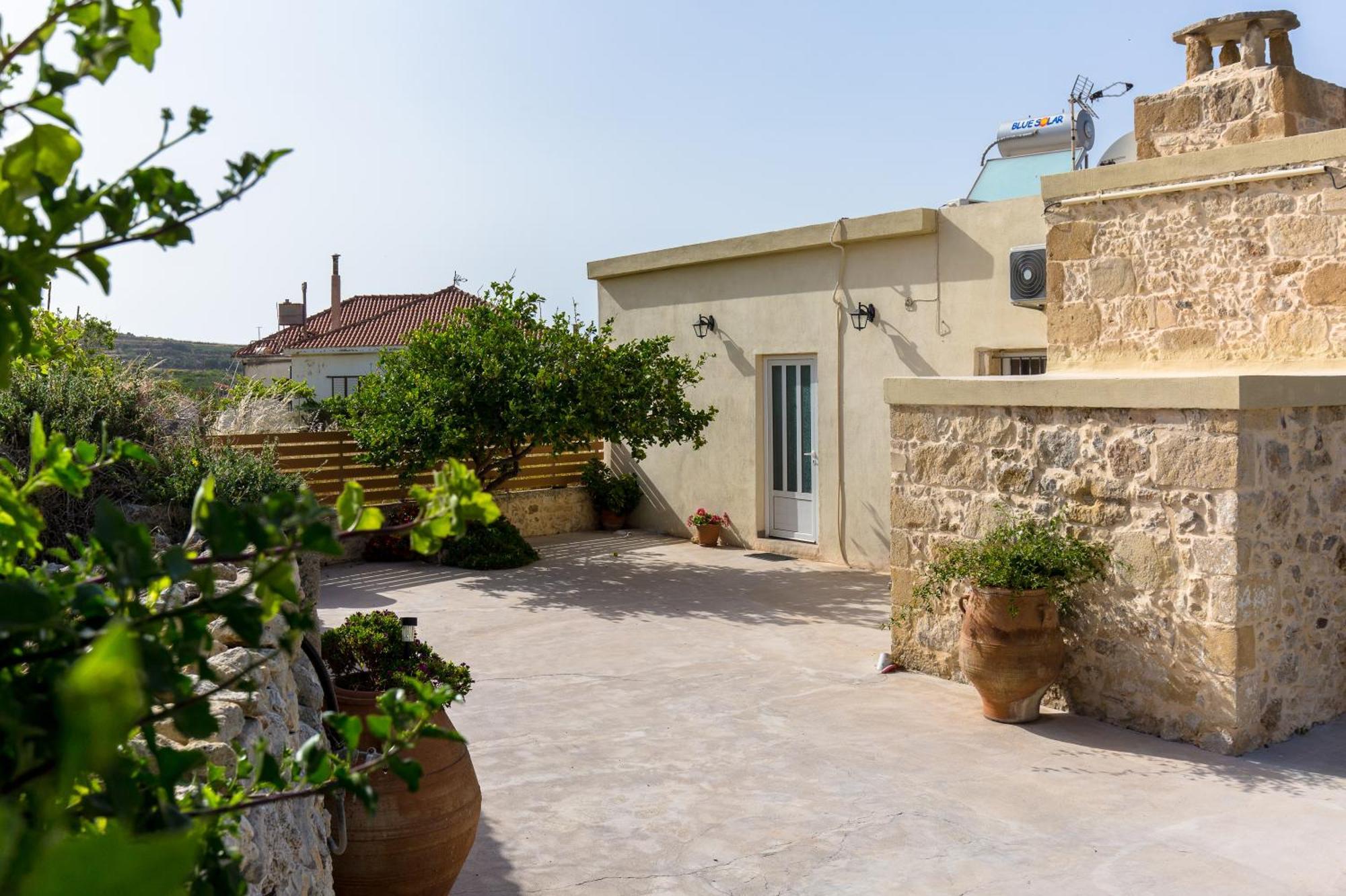 Apartamento Eliana'S Stone House Benoudhiana Exterior foto